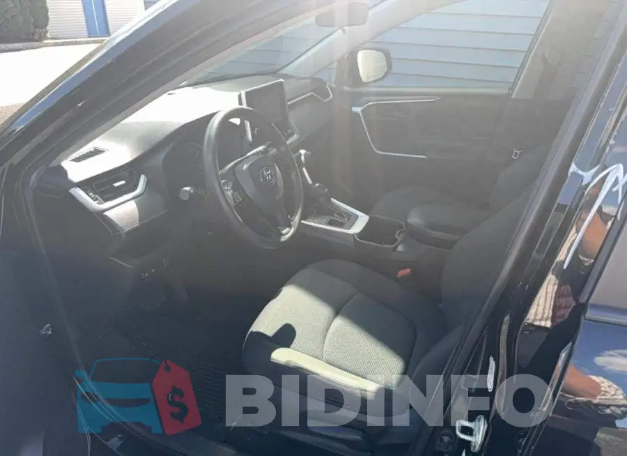 2T3F1RFV6PW368610 Photo# 12