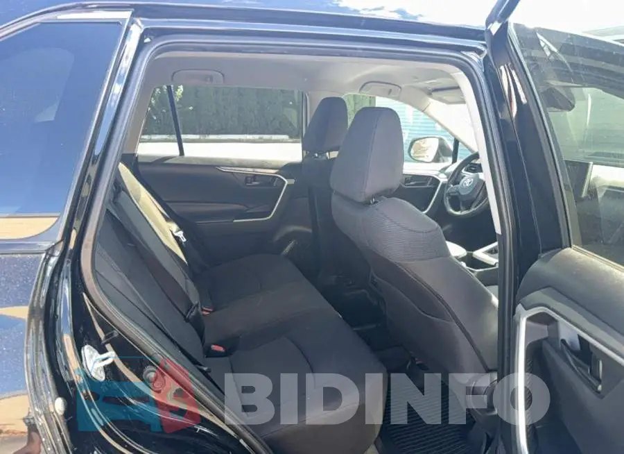 2T3F1RFV6PW368610 Photo# 6