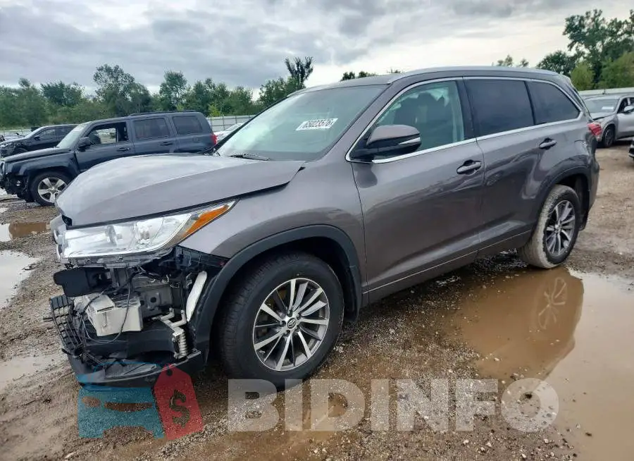 5TDJZRFH3JS531235 Photo# 1