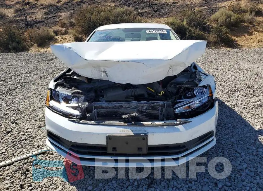 3VW2B7AJ3HM266167 Photo# 5