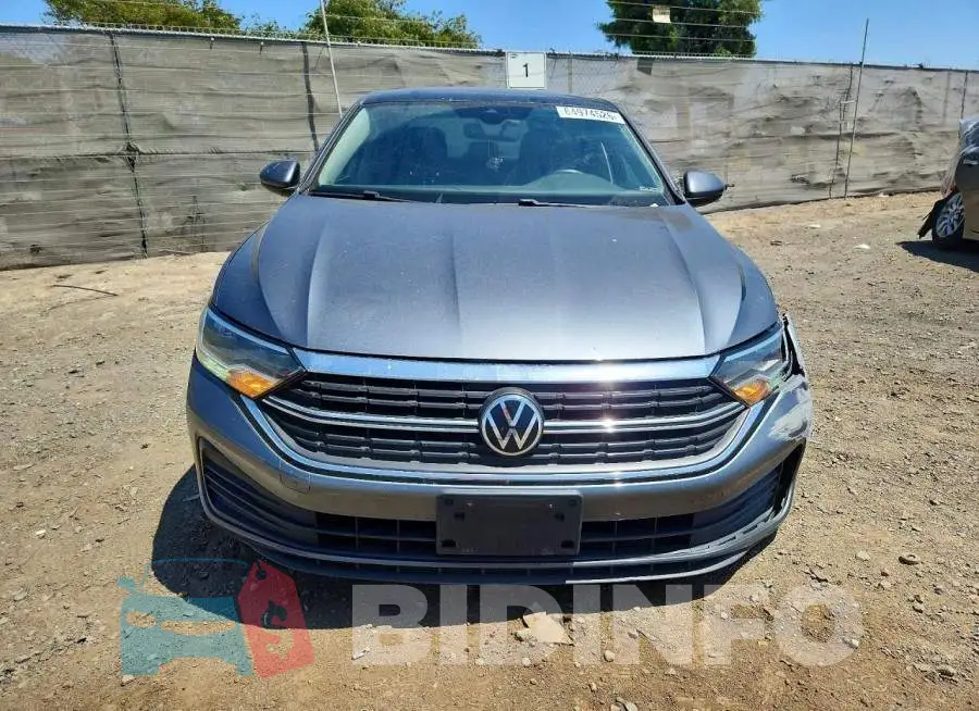 3VW7M7BU5NM005384 Photo# 5