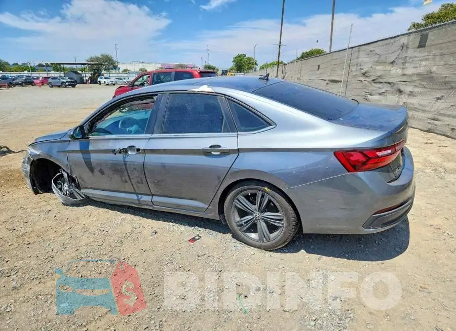 3VW7M7BU5NM005384 Photo# 2