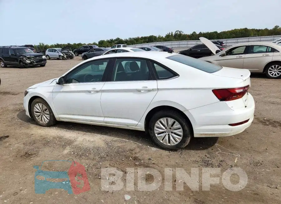 3VWCB7BU0KM154088 Photo# 2