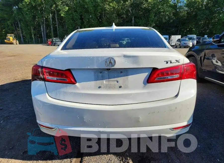 19UUB1F58JA002869 Photo# 6