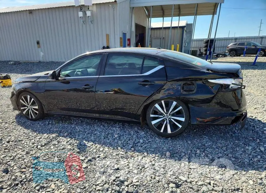 1N4BL4CV2LC283539 Photo# 2