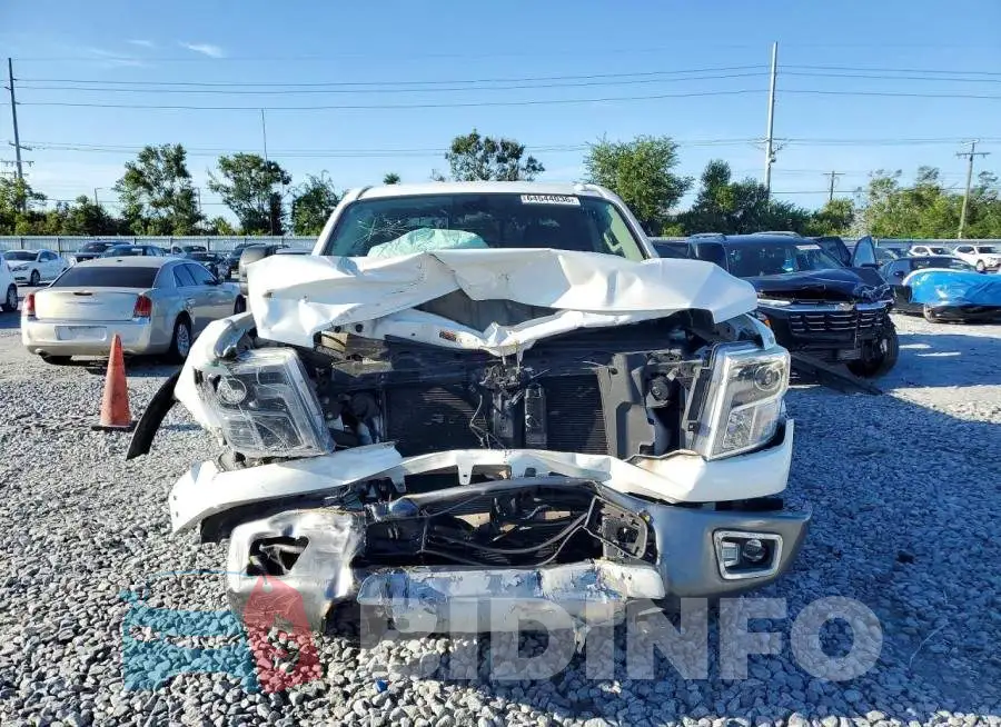 1N6BA1F48KN520617 Photo# 5