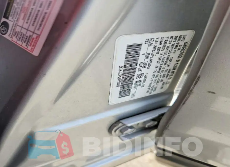 JN1BJ1CP8JW155062 Photo# 13