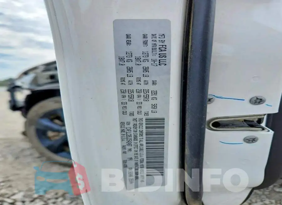 1C4PJLCB5JD542487 Photo# 12