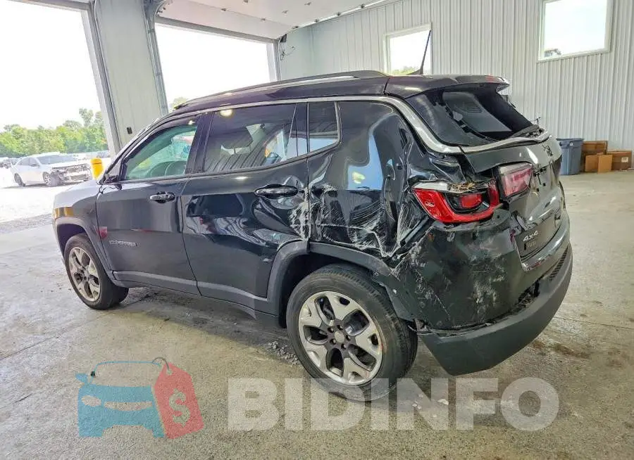 3C4NJDCB1LT235568 Photo# 2