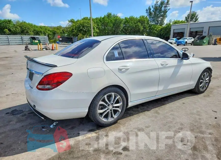 55SWF4JB5HU188140 Photo# 3