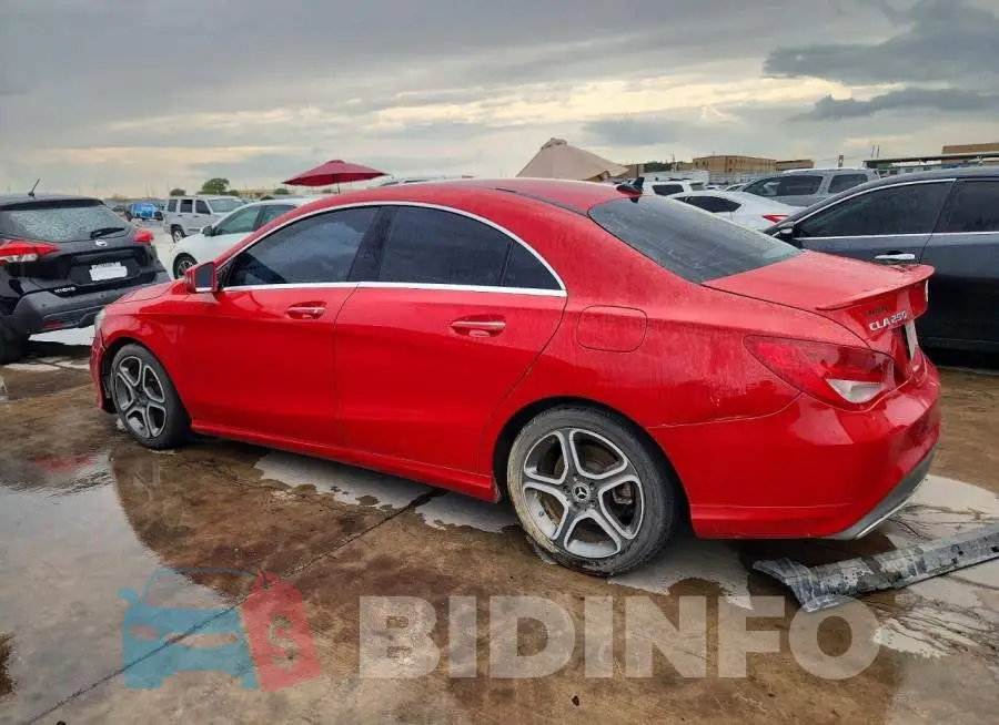 WDDSJ4EB4JN580824 Photo# 2