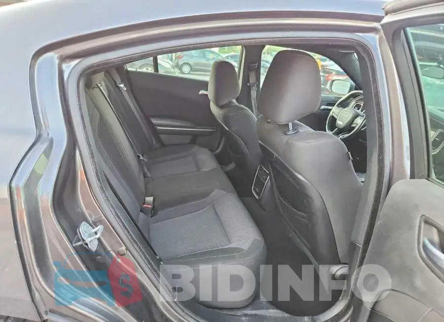 2C3CDXBG6KH728106 Photo# 10