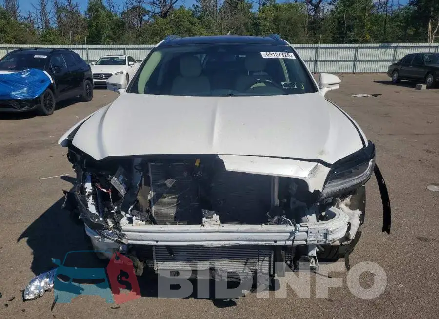2LMPJ8K99LBL29885 Photo# 5