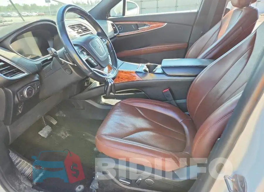 2LMPJ8K9XLBL11203 Photo# 7
