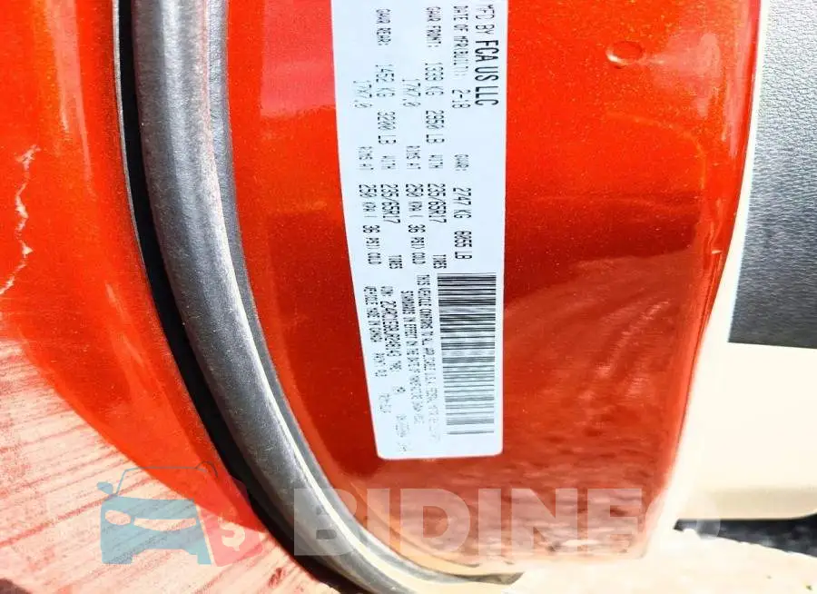 2C4RC1EG8JR248143 Photo# 13