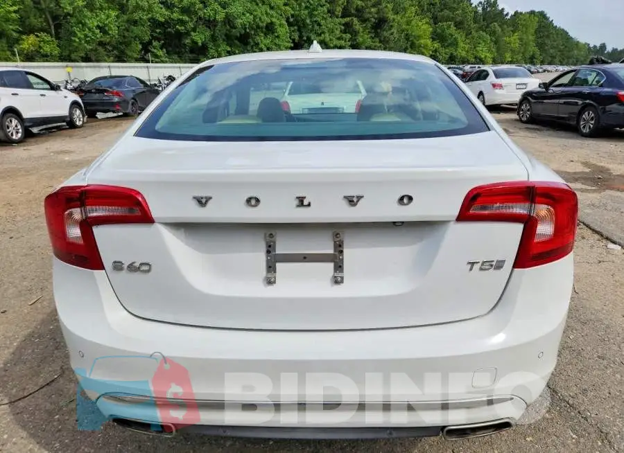 LYV402HK9HB132692 Photo# 6