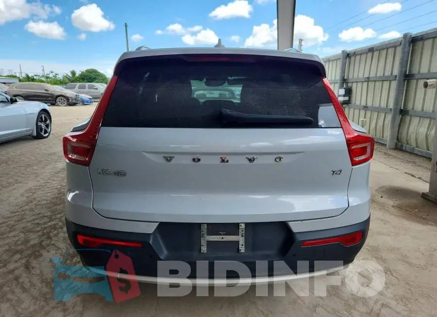 YV4AC2HKXL2210138 Photo# 6