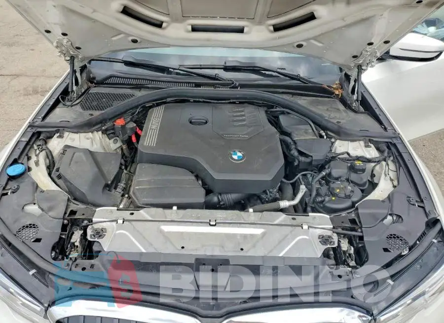 3MW5R7J00L8B22058 Photo# 11