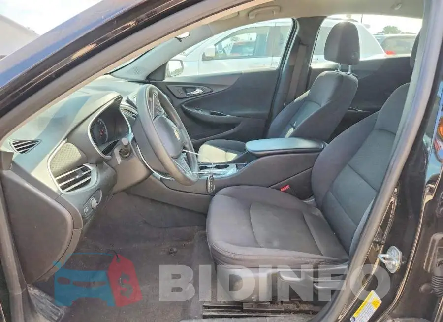 1G1ZB5ST5HF170698 Photo# 7