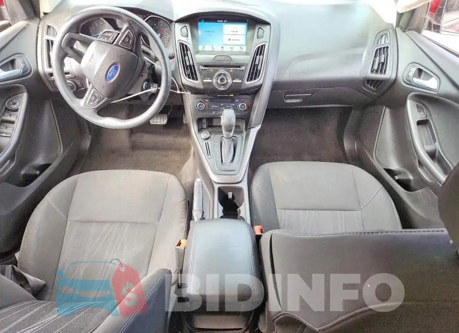 1FADP3M21HL303900 Photo# 8