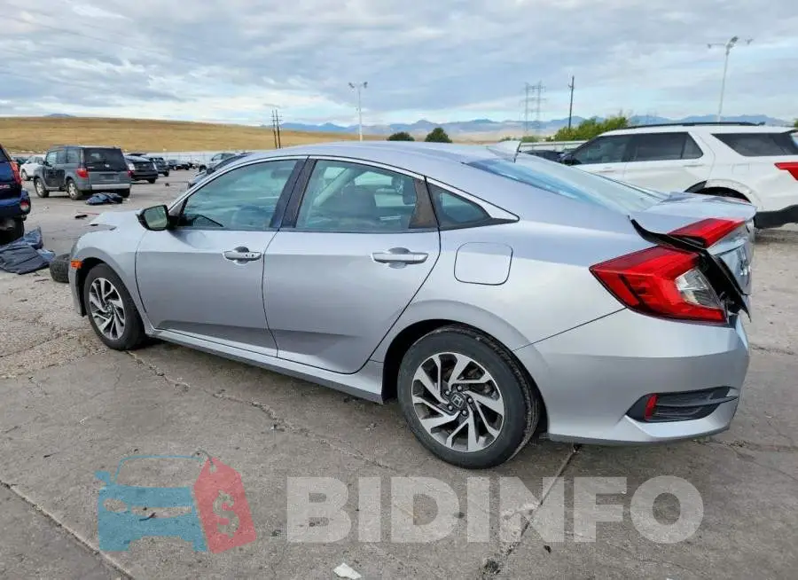 19XFC2F71HE010170 Photo# 2