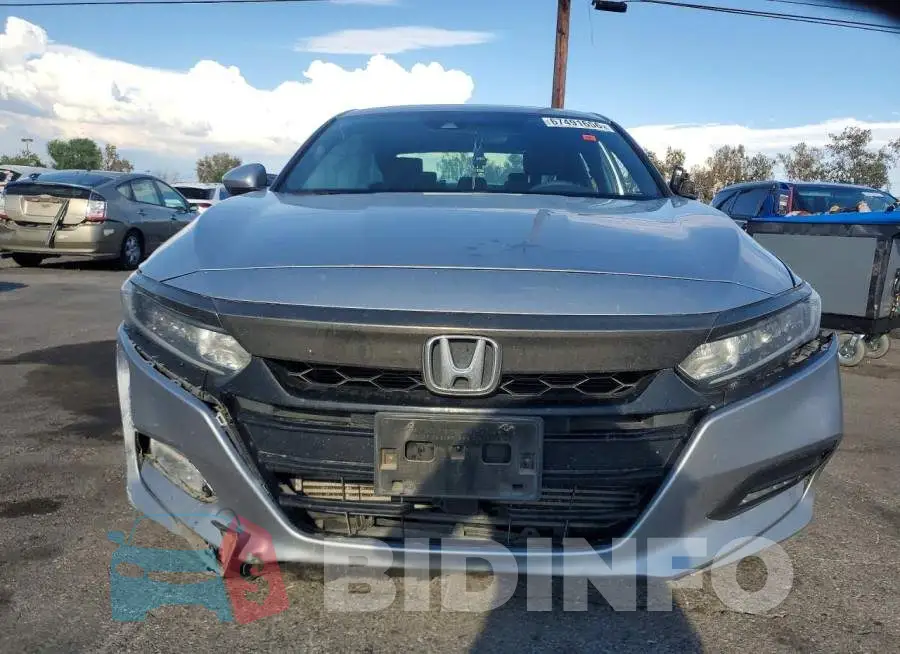 1HGCV1F32LA110635 Photo# 5