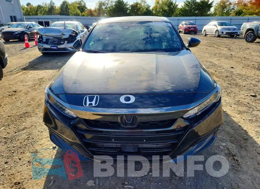 1HGCV1F34KA068645 Photo# 5