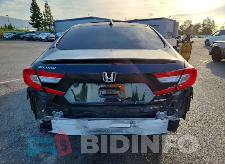 1HGCV3F41KA003787 Photo# 6