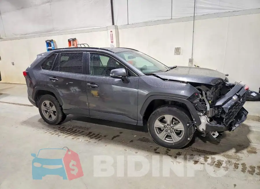 2T3P1RFV8PW374493 Photo# 4