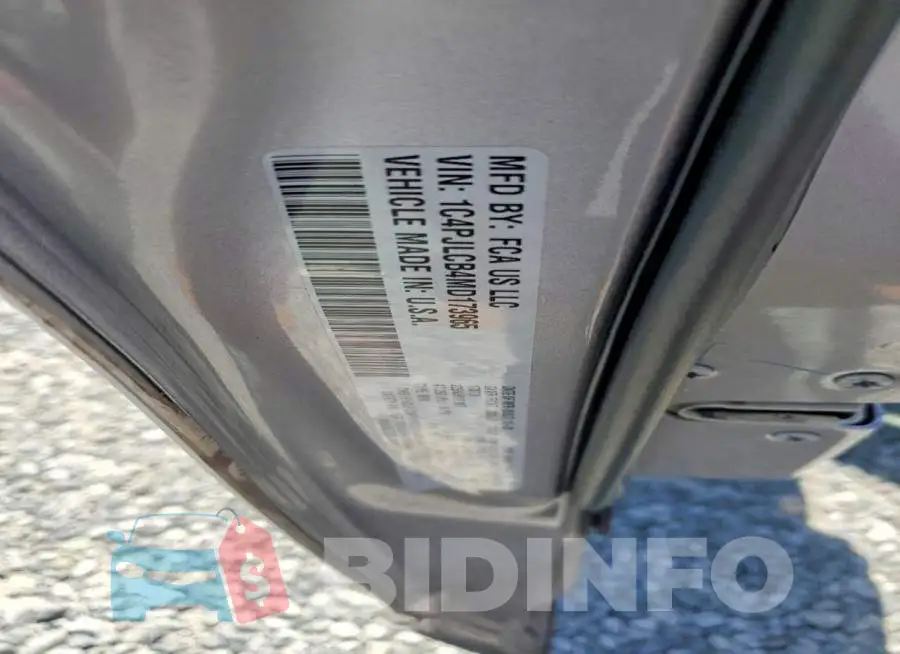 1C4PJLCB4MD173965 Photo# 12