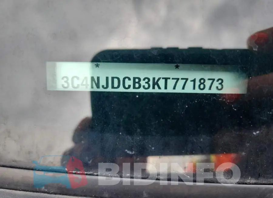 3C4NJDCB3KT771873 Photo# 12