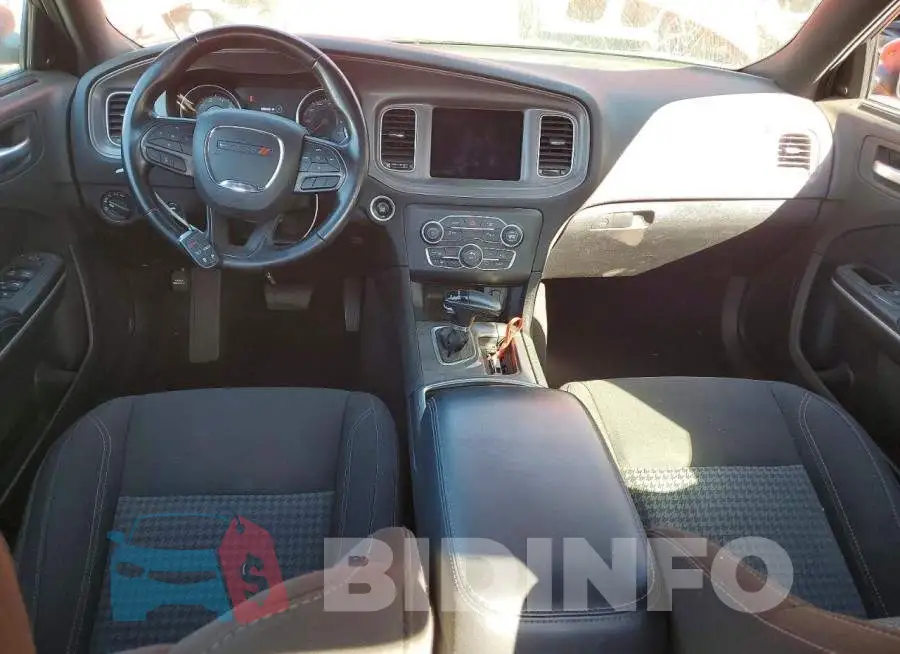 2C3CDXBG1PH690968 Photo# 8