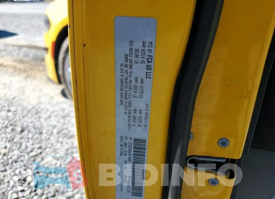 2C3CDXHG0JH176267 Photo# 12