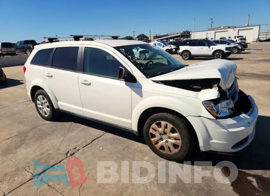 3C4PDCAB4HT696882 Photo# 4