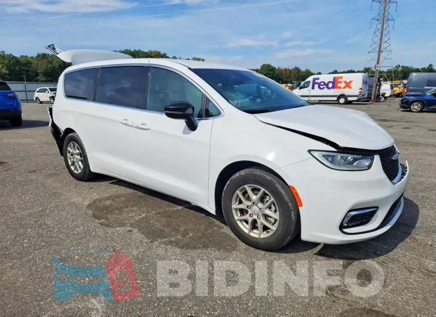 2C4RC1BG9TR188848 Photo# 4