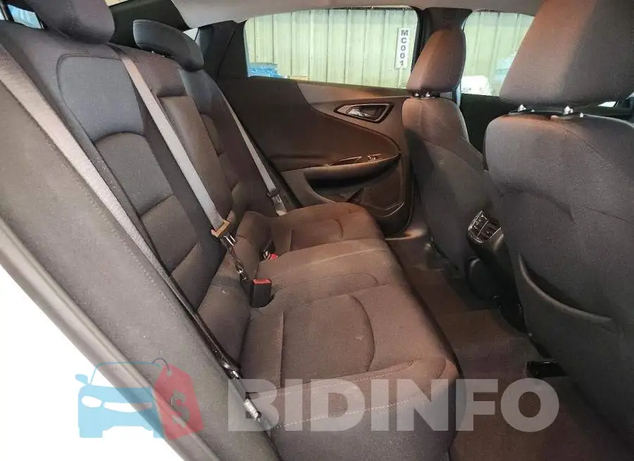 1G1ZD5ST4SF125236 Photo# 10