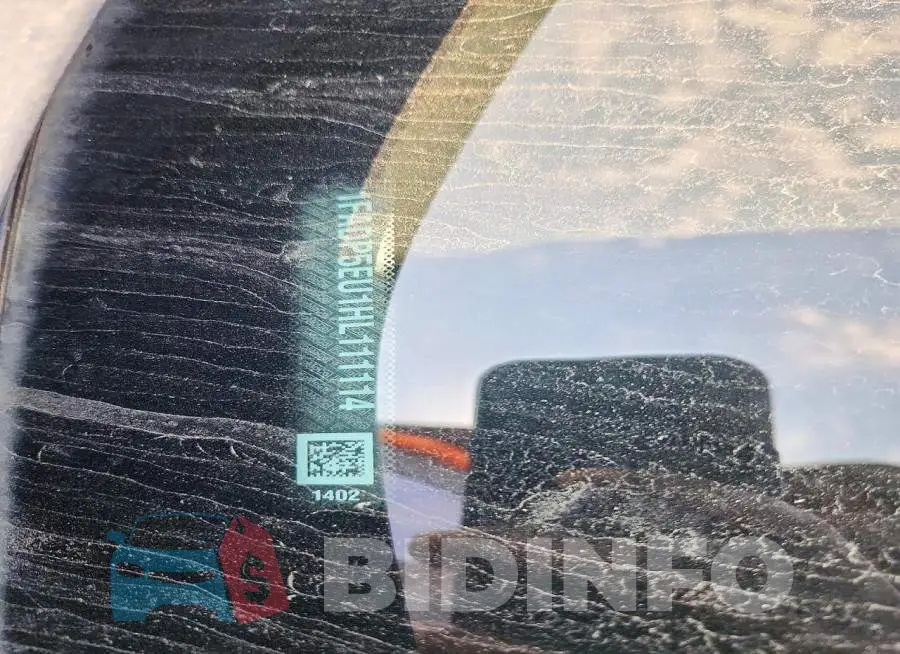 1FADP5EU1HL111114 Photo# 12