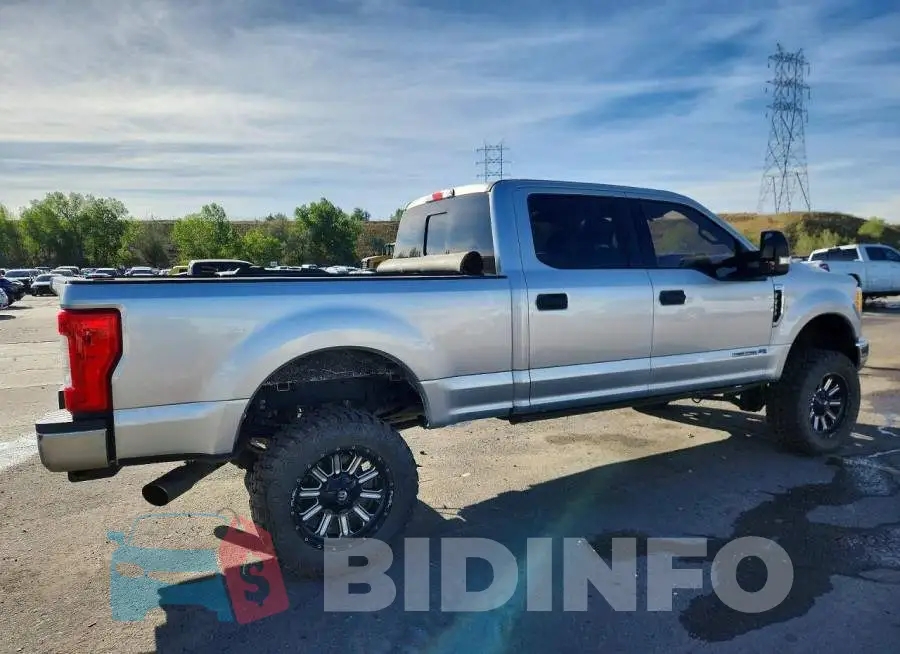 1FT7W2BT6HED52658 Photo# 3