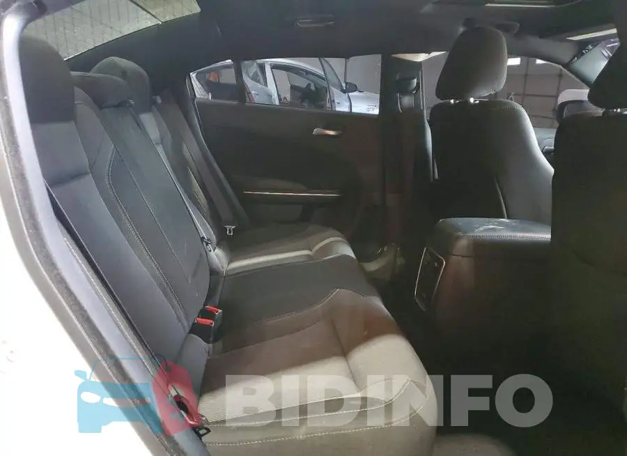 2C3CDXBG8NH228291 Photo# 10