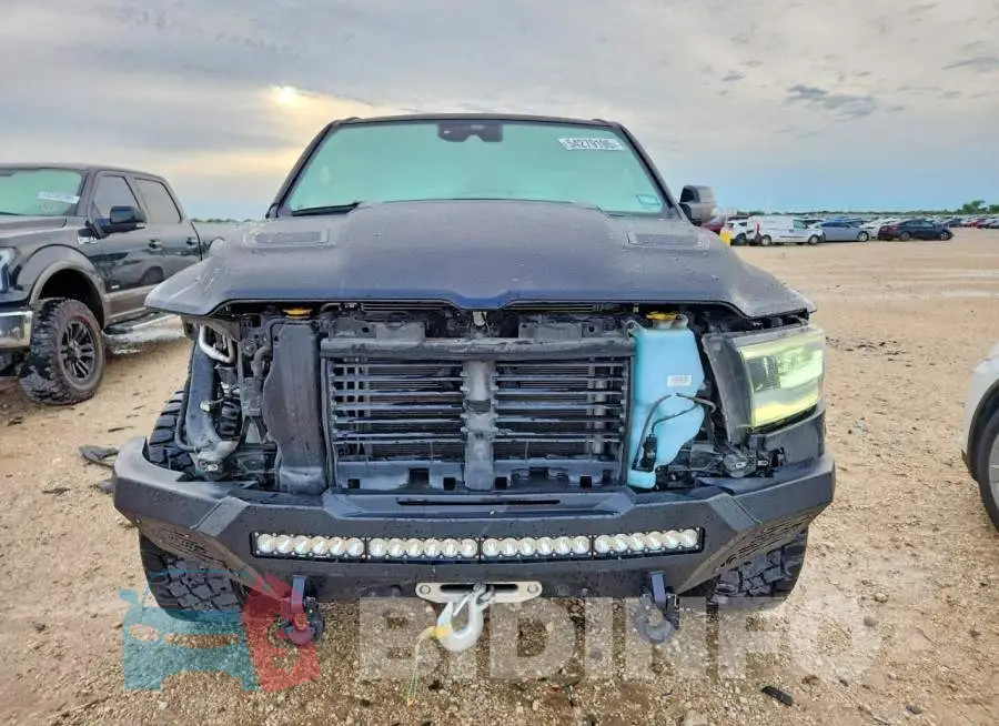 1C6SRFLT9NN338909 Photo# 5