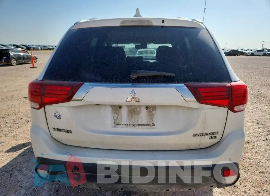 JA4AD3A37JZ046144 Photo# 6