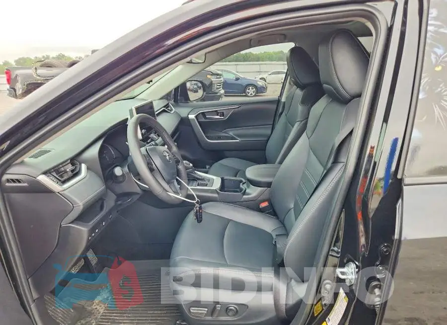 2T3A1RFV9SC581894 Photo# 7
