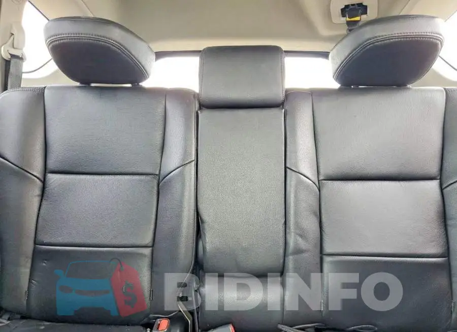 2T3RFREV7JW821091 Photo# 10