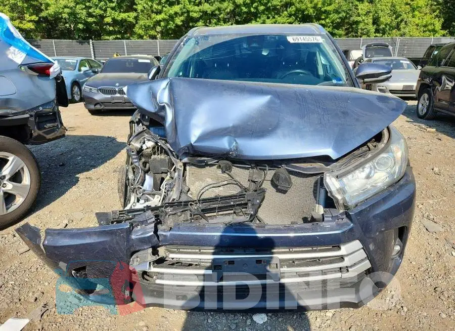 5TDJZRFH0KS739414 Photo# 5