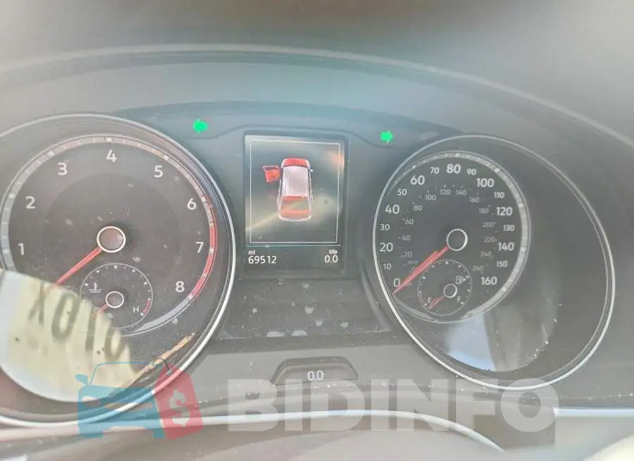 1V2MR2CA7MC560527 Photo# 9