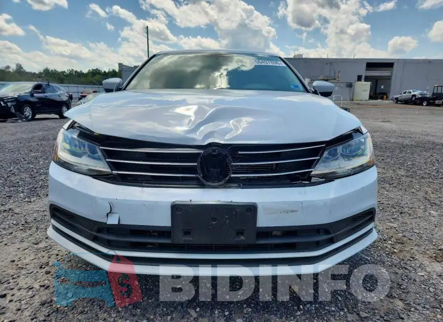 3VW2B7AJ4HM405853 Photo# 5