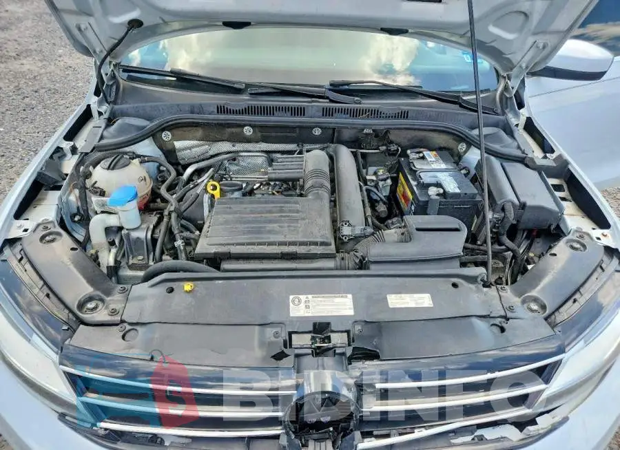 3VW2B7AJ4HM405853 Photo# 11