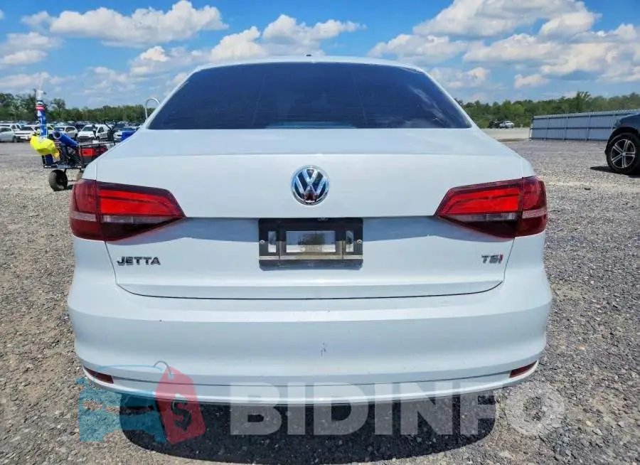 3VW2B7AJ4HM405853 Photo# 6