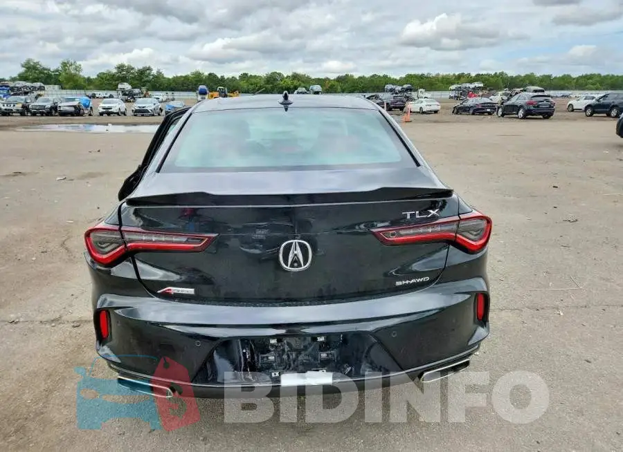 19UUB6F58MA007118 Photo# 6