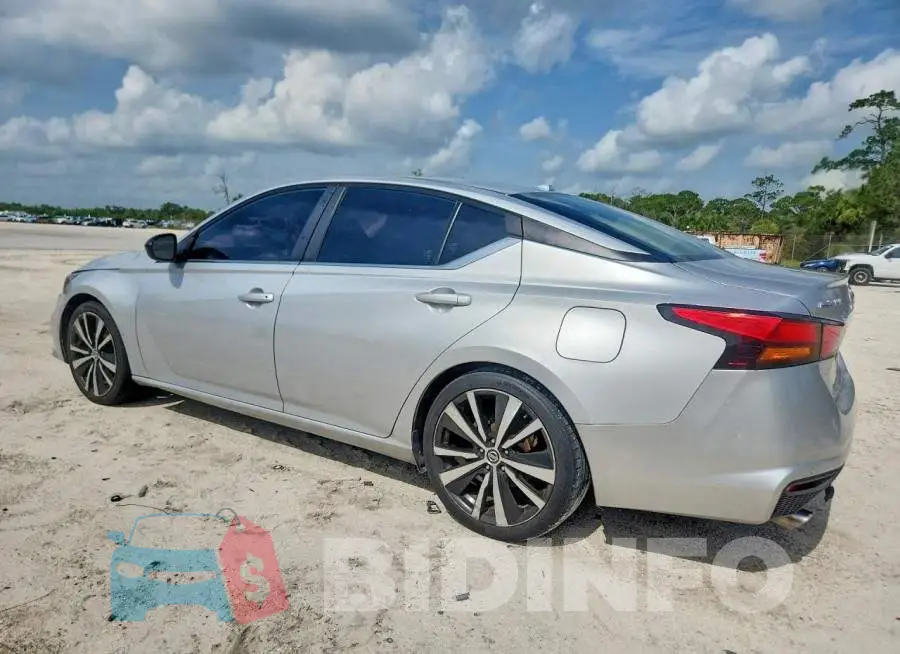 1N4BL4CV9LC221832 Photo# 2